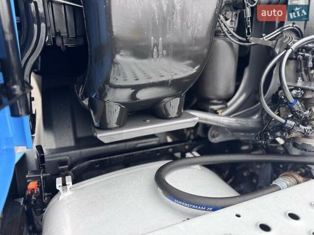 Синий Вольво FH 13, объемом двигателя 0 л и пробегом 918 тыс. км за 43072 $, фото 18 на Automoto.ua