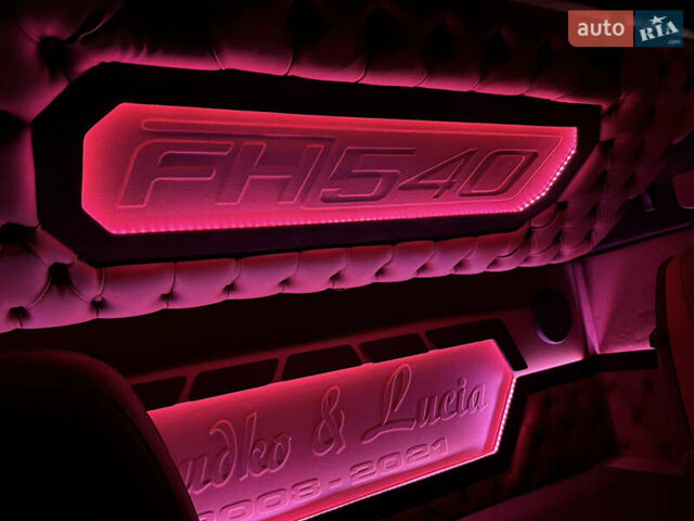 Вольво FH 13 2018 у Дніпро (Дніпропетровську) на Automoto.ua Синій Вольво FH 13, об'ємом двигуна 12.78 л та пробігом 1000 тис. км за 55700 $, фото 75 на Automoto.ua