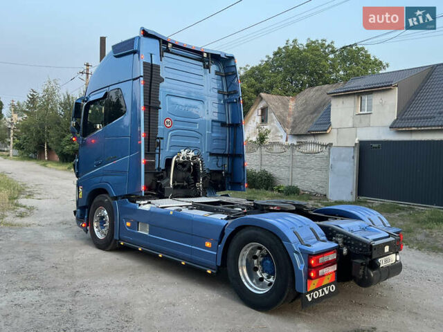 Вольво FH 13 2018 у Дніпро (Дніпропетровську) на Automoto.ua Синій Вольво FH 13, об'ємом двигуна 12.78 л та пробігом 1000 тис. км за 55700 $, фото 6 на Automoto.ua