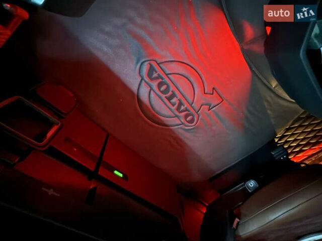 Вольво FH 13 2018 у Дніпро (Дніпропетровську) на Automoto.ua Синій Вольво FH 13, об'ємом двигуна 12.78 л та пробігом 1000 тис. км за 55700 $, фото 66 на Automoto.ua