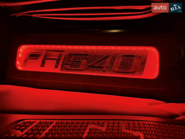 Вольво FH 13 2018 у Дніпро (Дніпропетровську) на Automoto.ua Синій Вольво FH 13, об'ємом двигуна 12.78 л та пробігом 1000 тис. км за 55700 $, фото 86 на Automoto.ua