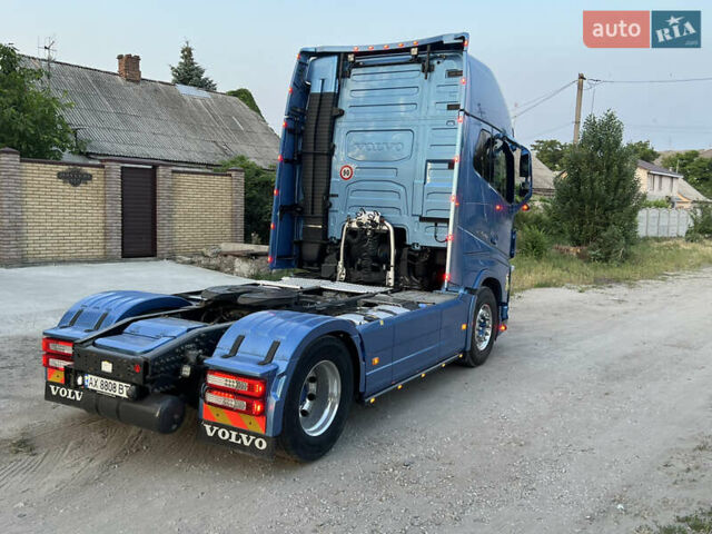 Вольво FH 13 2018 у Дніпро (Дніпропетровську) на Automoto.ua Синій Вольво FH 13, об'ємом двигуна 12.78 л та пробігом 1000 тис. км за 55700 $, фото 7 на Automoto.ua