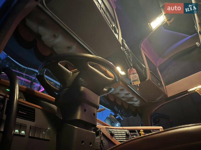 Вольво FH 13 2018 у Дніпро (Дніпропетровську) на Automoto.ua Синій Вольво FH 13, об'ємом двигуна 12.78 л та пробігом 1000 тис. км за 55700 $, фото 46 на Automoto.ua