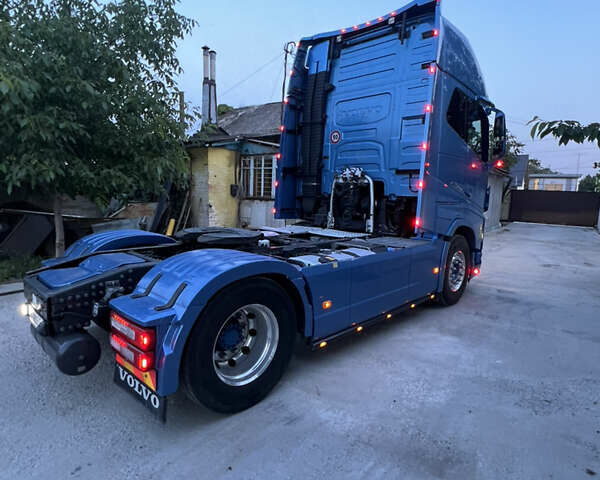 Вольво FH 13 2018 у Дніпро (Дніпропетровську) на Automoto.ua Синій Вольво FH 13, об'ємом двигуна 12.78 л та пробігом 1000 тис. км за 55700 $, фото 15 на Automoto.ua