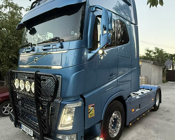 Вольво FH 13 2018 у Дніпро (Дніпропетровську) на Automoto.ua Синій Вольво FH 13, об'ємом двигуна 12.78 л та пробігом 1000 тис. км за 55700 $, фото 26 на Automoto.ua