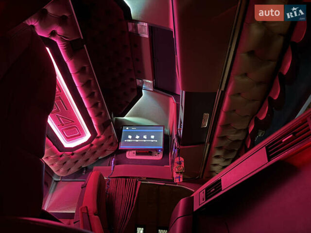 Вольво FH 13 2018 у Дніпро (Дніпропетровську) на Automoto.ua Синій Вольво FH 13, об'ємом двигуна 12.78 л та пробігом 1000 тис. км за 55700 $, фото 78 на Automoto.ua