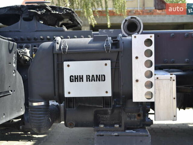 Синий Вольво FH 13, объемом двигателя 12.7 л и пробегом 208 тыс. км за 76999 $, фото 10 на Automoto.ua