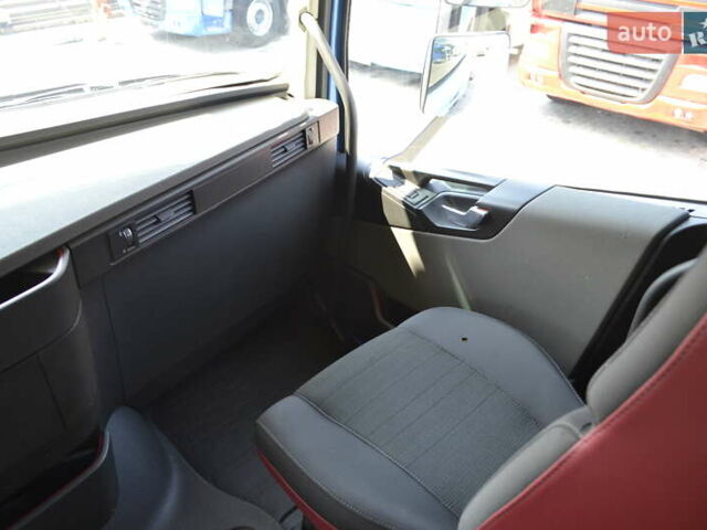 Синий Вольво FH 13, объемом двигателя 12.7 л и пробегом 208 тыс. км за 76999 $, фото 2 на Automoto.ua