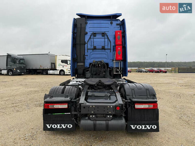 Синий Вольво FH 13, объемом двигателя 12.9 л и пробегом 440 тыс. км за 86891 $, фото 5 на Automoto.ua