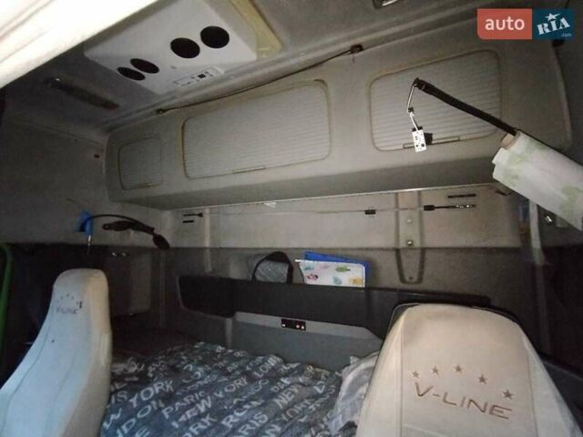 Зелений Вольво FH 13, об'ємом двигуна 12.78 л та пробігом 130 тис. км за 25500 $, фото 4 на Automoto.ua
