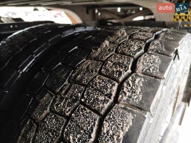 Зелений Вольво FH 13, об'ємом двигуна 12.78 л та пробігом 130 тис. км за 25500 $, фото 2 на Automoto.ua