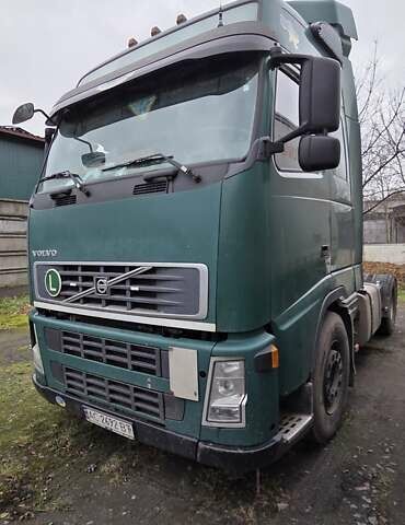 Зеленый Вольво FH 13, объемом двигателя 12.7 л и пробегом 1 тыс. км за 9999 $, фото 2 на Automoto.ua
