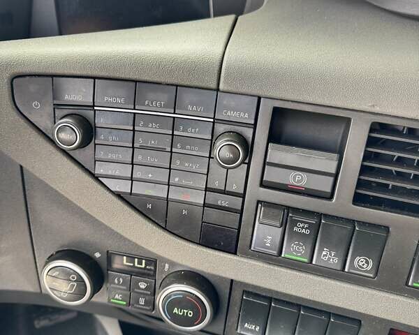 Вольво FH 13 2014 в Запорожье на Automoto.ua Зеленый Вольво FH 13, объемом двигателя 12.78 л и пробегом 961 тыс. км за 32792 $, фото 19 на Automoto.ua