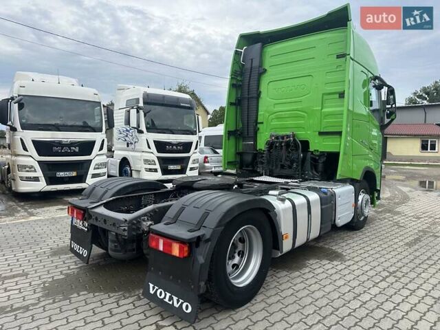 Зелений Вольво FH 13, об'ємом двигуна 12.7 л та пробігом 960 тис. км за 34900 $, фото 11 на Automoto.ua