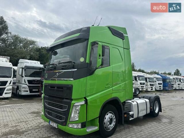 Зелений Вольво FH 13, об'ємом двигуна 12.7 л та пробігом 960 тис. км за 34900 $, фото 2 на Automoto.ua