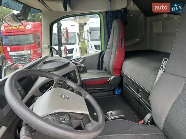 Зелений Вольво FH 13, об'ємом двигуна 12.7 л та пробігом 960 тис. км за 34900 $, фото 21 на Automoto.ua