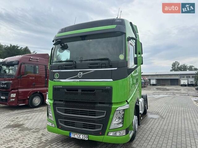 Зелений Вольво FH 13, об'ємом двигуна 12.7 л та пробігом 960 тис. км за 34900 $, фото 14 на Automoto.ua
