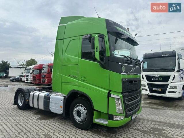 Зелений Вольво FH 13, об'ємом двигуна 12.7 л та пробігом 960 тис. км за 34900 $, фото 6 на Automoto.ua