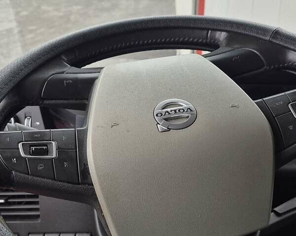 Оранжевый Вольво FH 13, объемом двигателя 12.78 л и пробегом 1 тыс. км за 34000 $, фото 10 на Automoto.ua