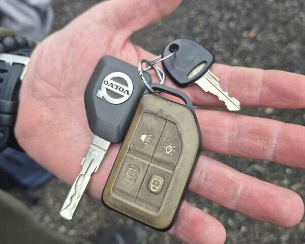 Оранжевый Вольво FH 13, объемом двигателя 12.78 л и пробегом 1 тыс. км за 34000 $, фото 9 на Automoto.ua