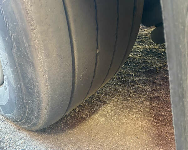 Оранжевый Вольво FH 13, объемом двигателя 12.78 л и пробегом 958 тыс. км за 40000 $, фото 19 на Automoto.ua