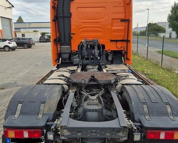 Вольво FH 13 2016 в Житомире на Automoto.ua Оранжевый Вольво FH 13, объемом двигателя 0 л и пробегом 596 тыс. км за 40893 $, фото 7 на Automoto.ua