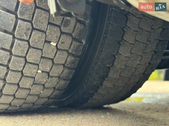 Оранжевый Вольво FH 13, объемом двигателя 12.9 л и пробегом 599 тыс. км за 40060 $, фото 17 на Automoto.ua