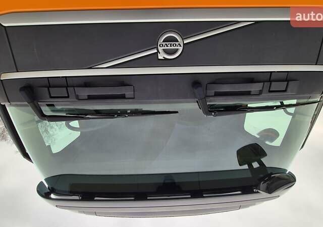 Оранжевый Вольво FH 13, объемом двигателя 12.8 л и пробегом 822 тыс. км за 44777 $, фото 14 на Automoto.ua