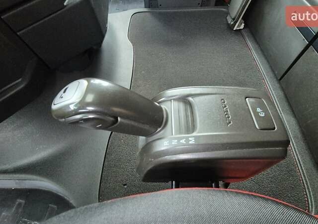 Оранжевый Вольво FH 13, объемом двигателя 12.8 л и пробегом 822 тыс. км за 44777 $, фото 25 на Automoto.ua