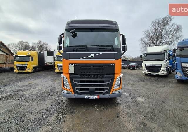 Оранжевый Вольво FH 13, объемом двигателя 12.8 л и пробегом 822 тыс. км за 44777 $, фото 5 на Automoto.ua