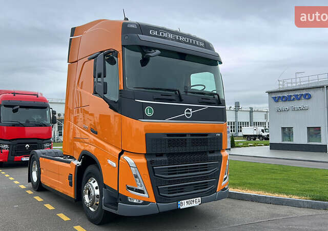 Помаранчевий Вольво FH 13, об'ємом двигуна 12.78 л та пробігом 29 тис. км за 113316 $, фото 1 на Automoto.ua