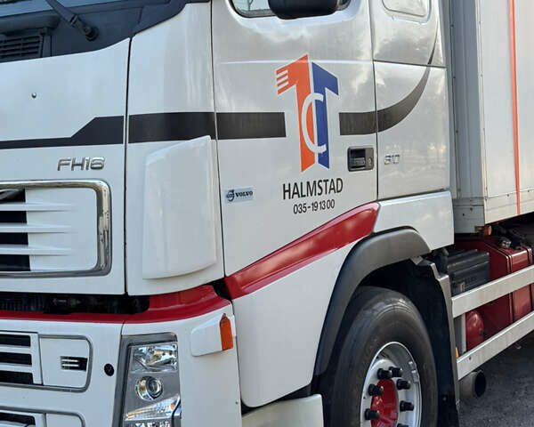 Белый Вольво FH 16, объемом двигателя 16.1 л и пробегом 11 тыс. км за 38000 $, фото 7 на Automoto.ua