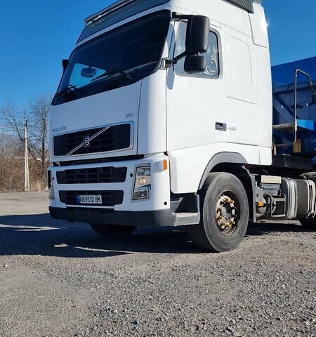 Белый Вольво FH 16, объемом двигателя 12.8 л и пробегом 1 тыс. км за 14900 $, фото 2 на Automoto.ua