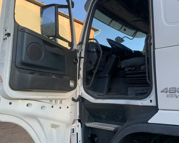 Білий Вольво FH 16, об'ємом двигуна 12.78 л та пробігом 450 тис. км за 45000 $, фото 8 на Automoto.ua