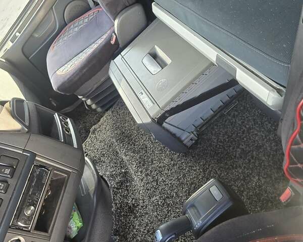 Белый Вольво FH 16, объемом двигателя 12.8 л и пробегом 1 тыс. км за 18500 $, фото 1 на Automoto.ua