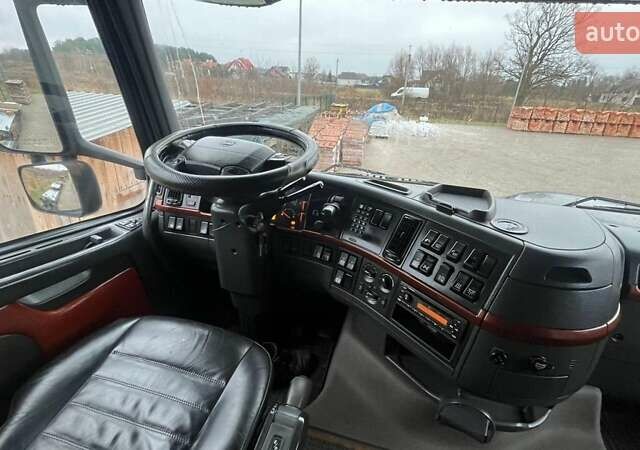 Черный Вольво FH 16, объемом двигателя 16 л и пробегом 122 тыс. км за 42000 $, фото 81 на Automoto.ua