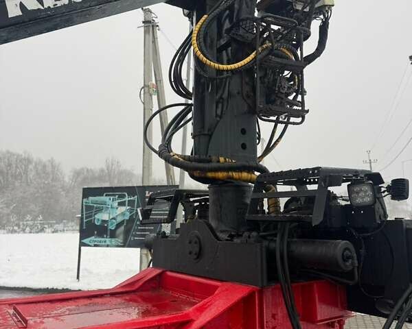 Черный Вольво FH 16, объемом двигателя 16 л и пробегом 122 тыс. км за 42000 $, фото 100 на Automoto.ua