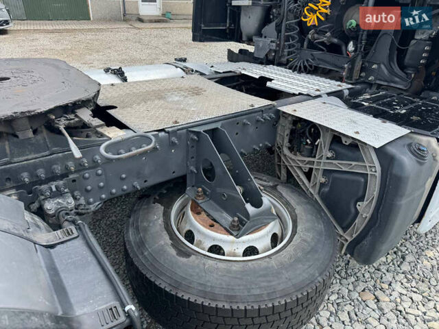 Черный Вольво FH 16, объемом двигателя 0 л и пробегом 827 тыс. км за 29800 $, фото 27 на Automoto.ua