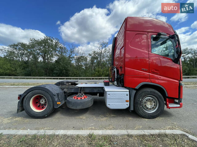 Красный Вольво FH 16, объемом двигателя 12.6 л и пробегом 57 тыс. км за 28000 $, фото 9 на Automoto.ua