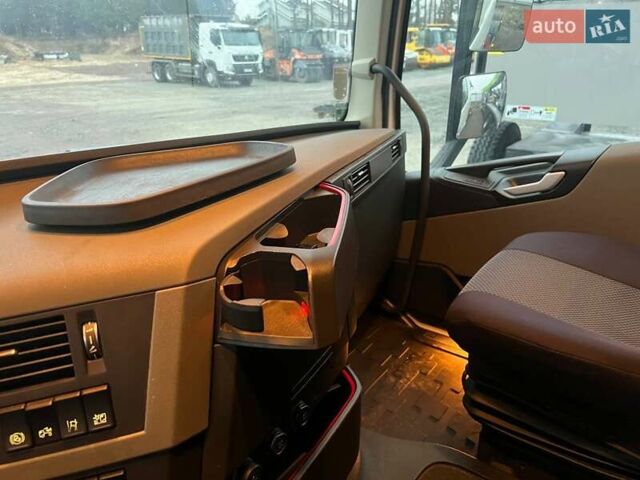 Вольво FH 16, объемом двигателя 0 л и пробегом 675 тыс. км за 187662 $, фото 11 на Automoto.ua