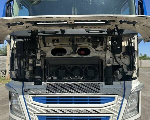Вольво FH 16, объемом двигателя 12.8 л и пробегом 1 тыс. км за 38800 $, фото 6 на Automoto.ua
