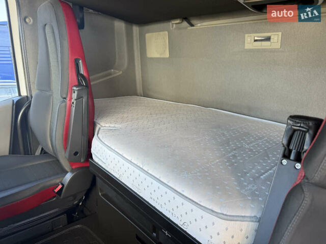 Вольво FH 16, объемом двигателя 0 л и пробегом 770 тыс. км за 44813 $, фото 4 на Automoto.ua