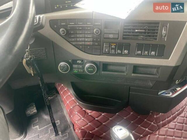 Вольво FH 16, объемом двигателя 0 л и пробегом 9 тыс. км за 31800 $, фото 14 на Automoto.ua