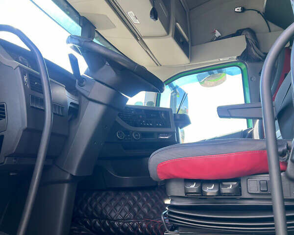Вольво FH 16, объемом двигателя 0 л и пробегом 1000 тыс. км за 30782 $, фото 4 на Automoto.ua