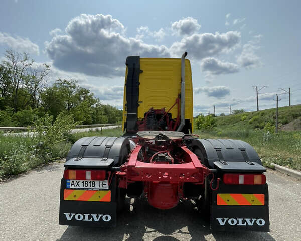 Желтый Вольво FH 16, объемом двигателя 12.78 л и пробегом 860 тыс. км за 28500 $, фото 5 на Automoto.ua