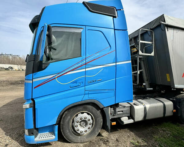 Синій Вольво FH 16, об'ємом двигуна 12.78 л та пробігом 743 тис. км за 37999 $, фото 4 на Automoto.ua