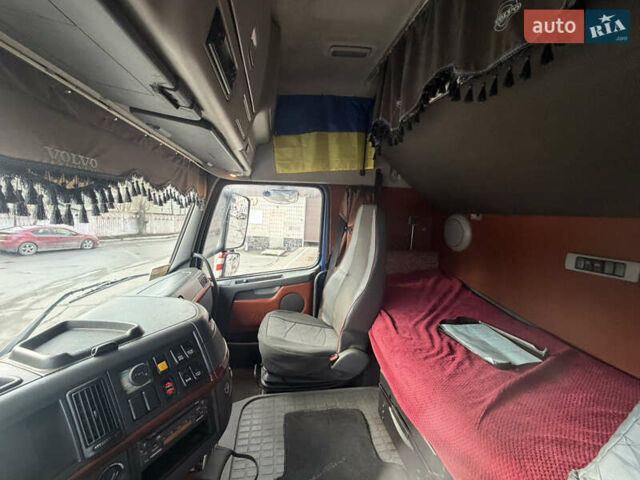 Синий Вольво FH 16, объемом двигателя 16.12 л и пробегом 724 тыс. км за 34000 $, фото 9 на Automoto.ua