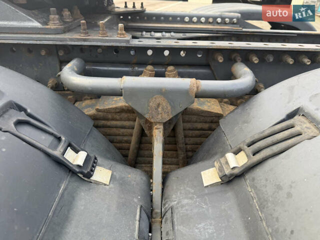 Синий Вольво FH 16, объемом двигателя 16.12 л и пробегом 724 тыс. км за 34000 $, фото 12 на Automoto.ua