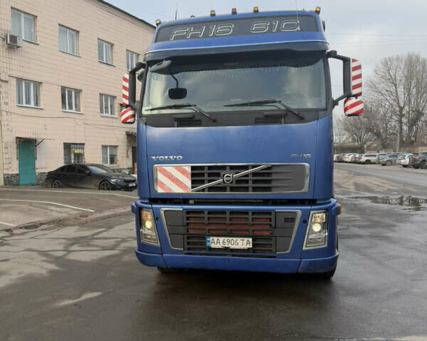 Синий Вольво FH 16, объемом двигателя 16.12 л и пробегом 724 тыс. км за 34000 $, фото 1 на Automoto.ua