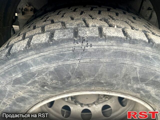 Белый Вольво ФХ, объемом двигателя 12.1 л и пробегом 1000 тыс. км за 19000 $, фото 9 на Automoto.ua